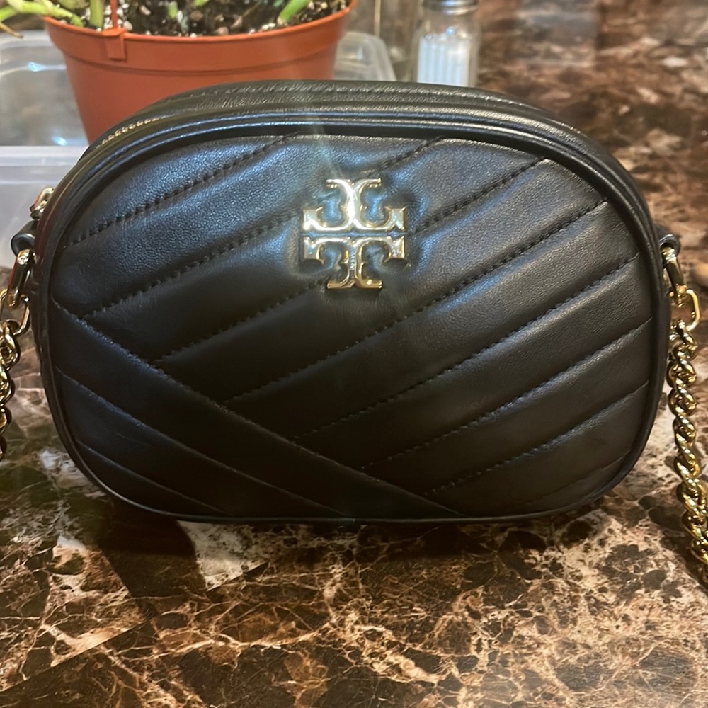 Kira chevron small camera bag